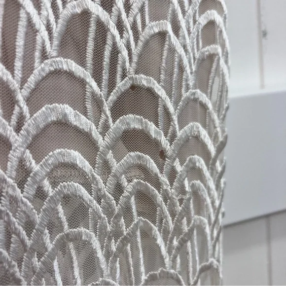 HOLD Stone Cold Fox Logan Crochet White Cream Lace Maxi Dress Bridal Sz 1 - Picture 11 of 11